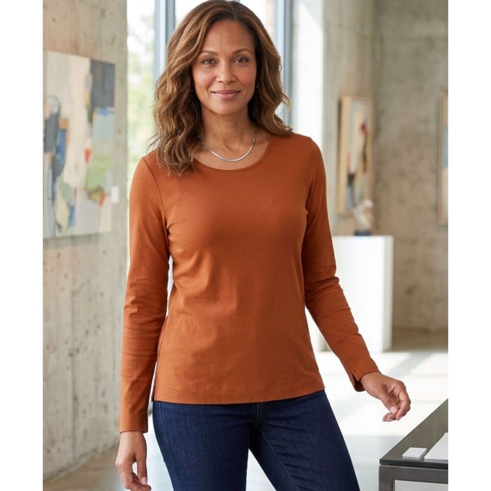 Chico's Touch of Cool Layering Ultimate Tee Women's Size Medium(Chico's Size 1)